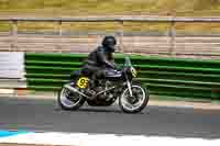 Vintage-motorcycle-club;eventdigitalimages;mallory-park;mallory-park-trackday-photographs;no-limits-trackdays;peter-wileman-photography;trackday-digital-images;trackday-photos;vmcc-festival-1000-bikes-photographs